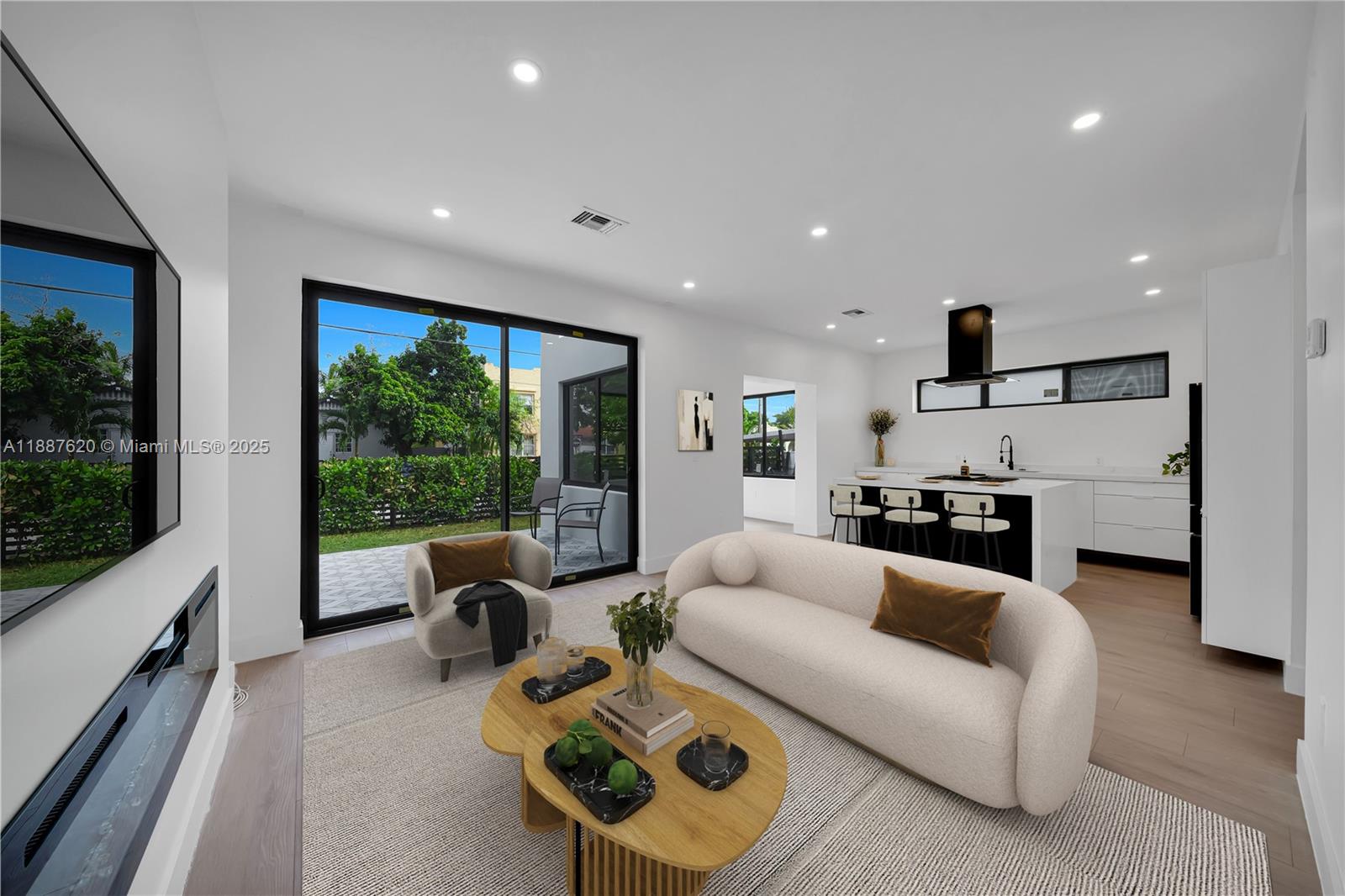 1370 SW 5th St Miami, FL 33135