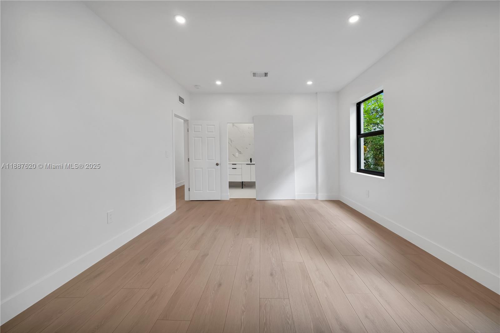 1370 SW 5th St Miami, FL 33135