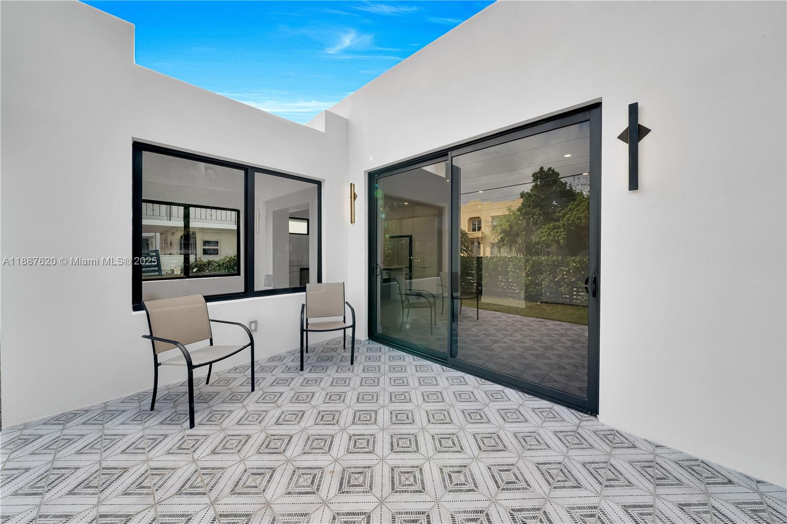 1370 SW 5th St Miami, FL 33135