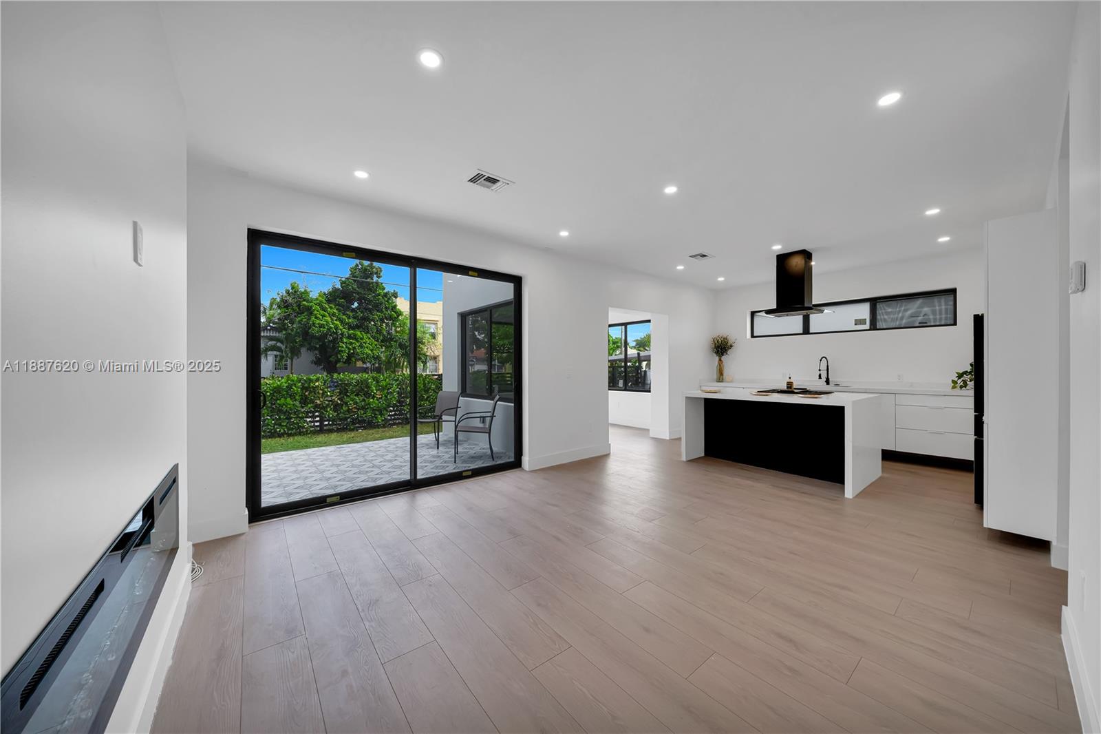 1370 SW 5th St Miami, FL 33135