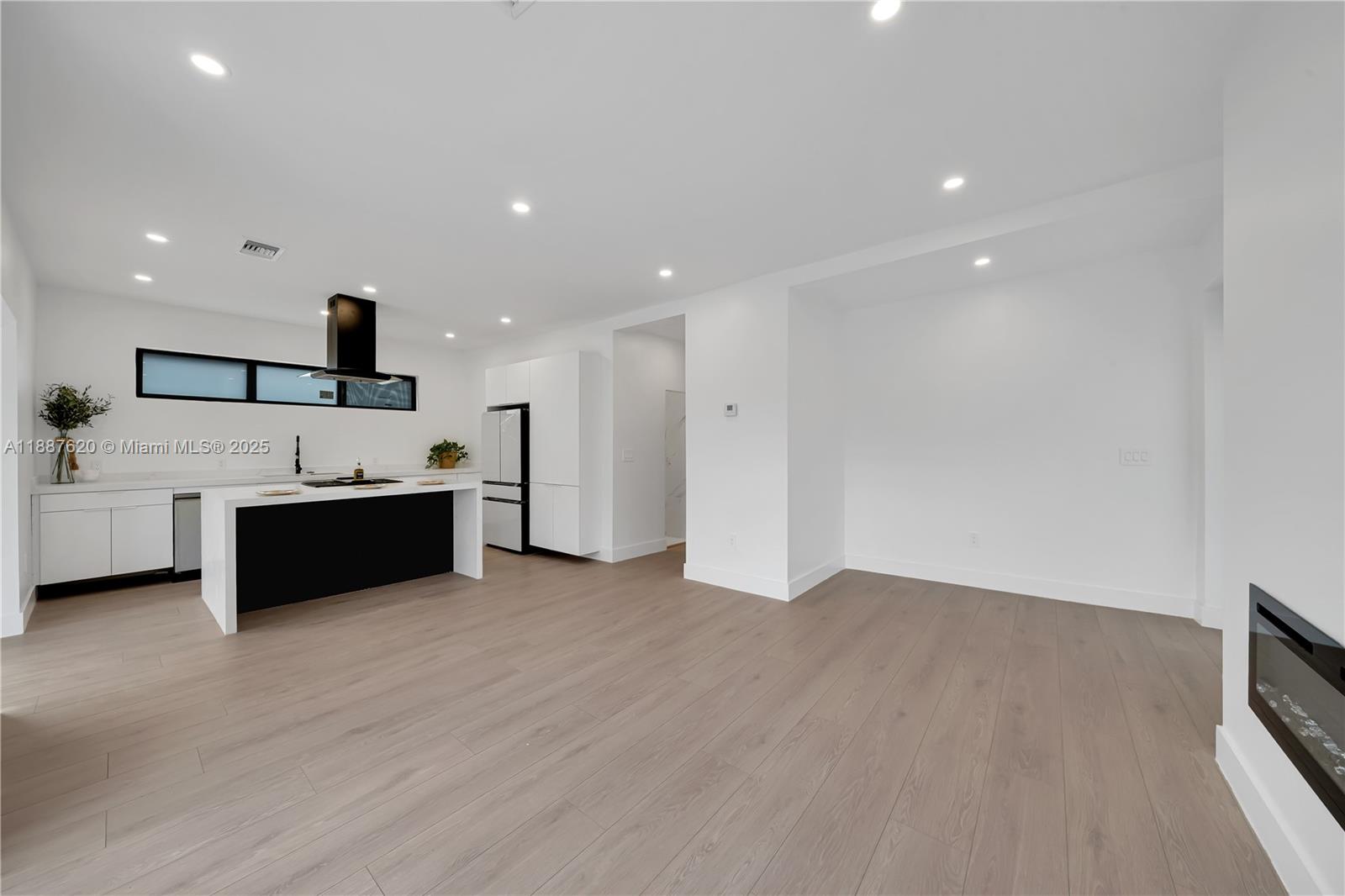 1370 SW 5th St Miami, FL 33135