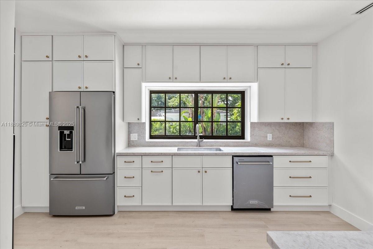 1426 Robbia Ave Coral Gables, FL 33146 1426 Robbia Ave Coral Gables, FL 33146
