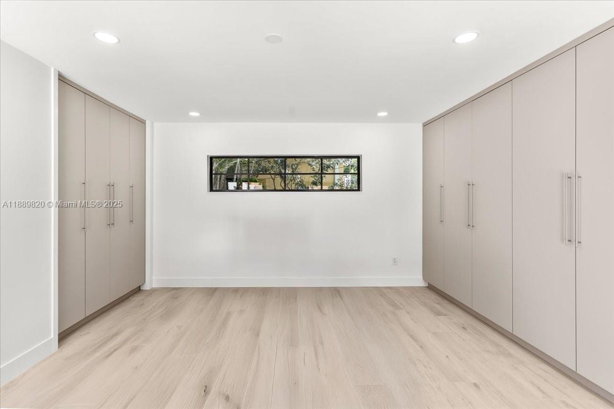 1426 Robbia Ave Coral Gables, FL 33146 1426 Robbia Ave Coral Gables, FL 33146