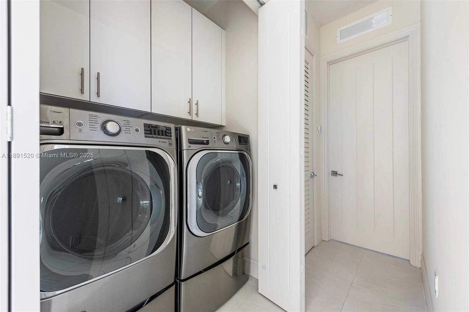 6529 SW 30th St Miami, FL 33155 6529 SW 30th St Miami, FL 33155