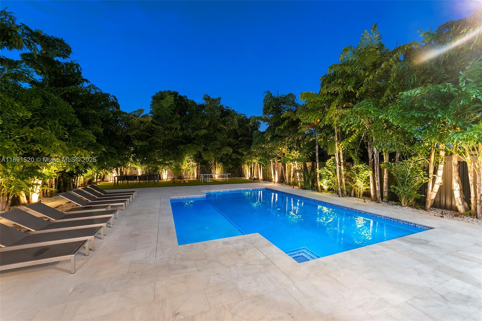6529 SW 30th St Miami, FL 33155 6529 SW 30th St Miami, FL 33155