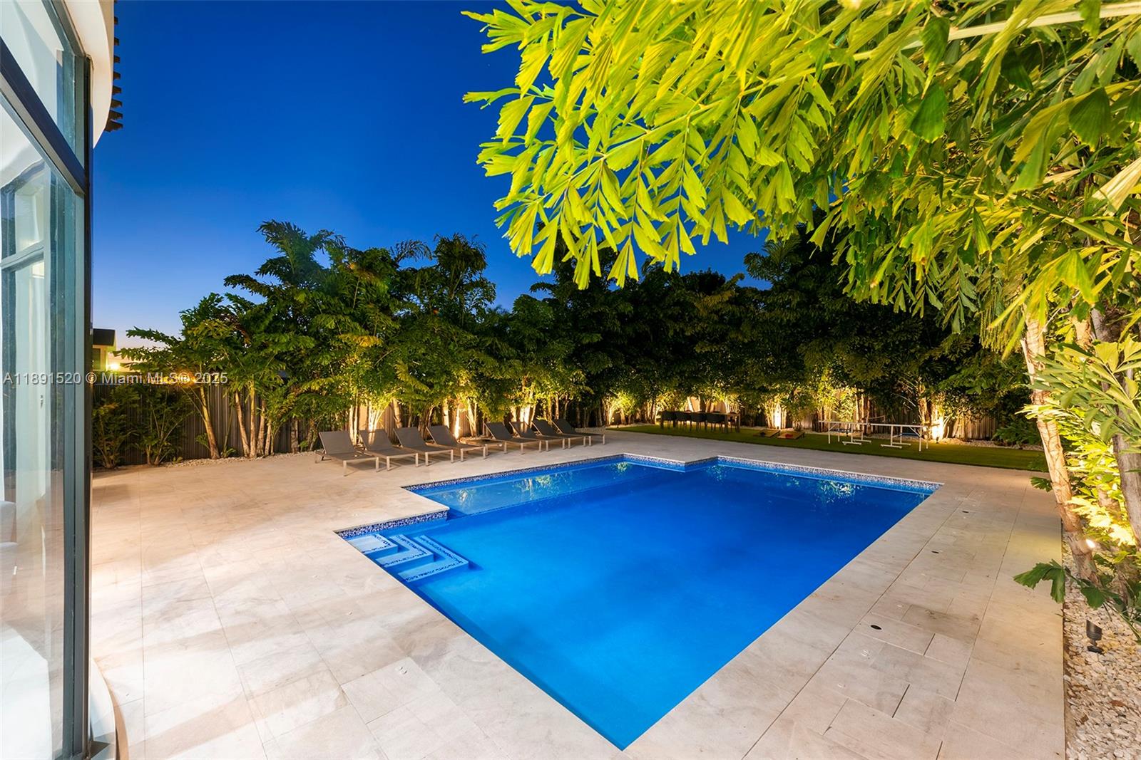 6529 SW 30th St Miami, FL 33155 6529 SW 30th St Miami, FL 33155