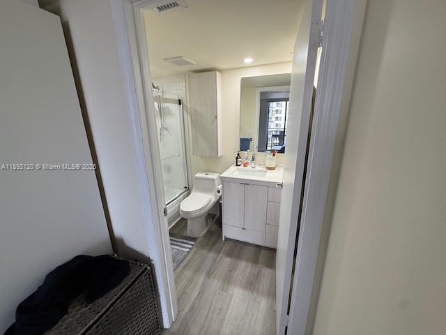 540 Brickell Key Dr #1205 Miami, FL 33131