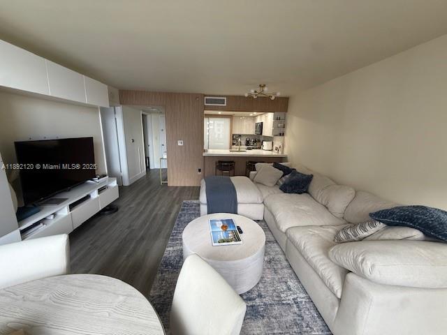 540 Brickell Key Dr #1205 Miami, FL 33131