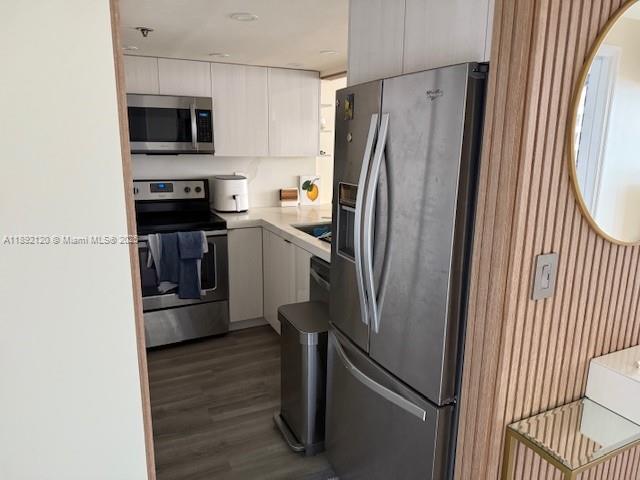 540 Brickell Key Dr #1205 Miami, FL 33131