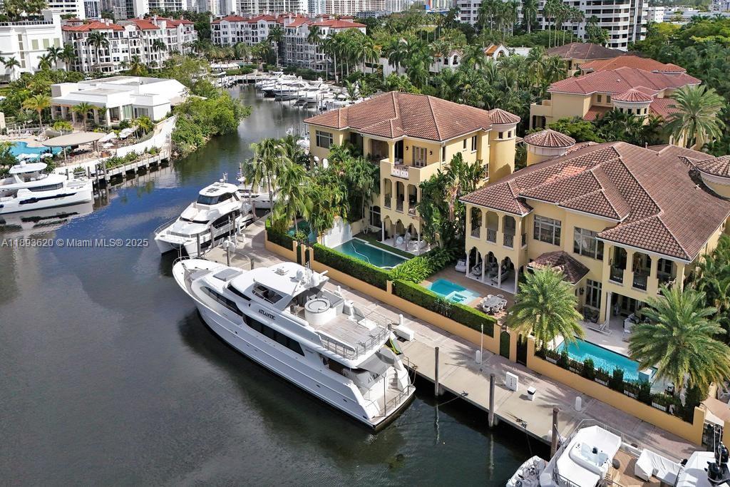 1516 Island Blvd Aventura, FL 33160