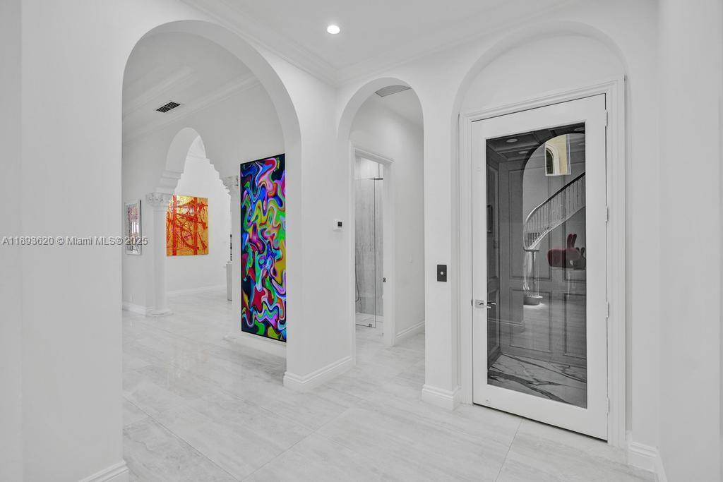 1516 Island Blvd Aventura, FL 33160