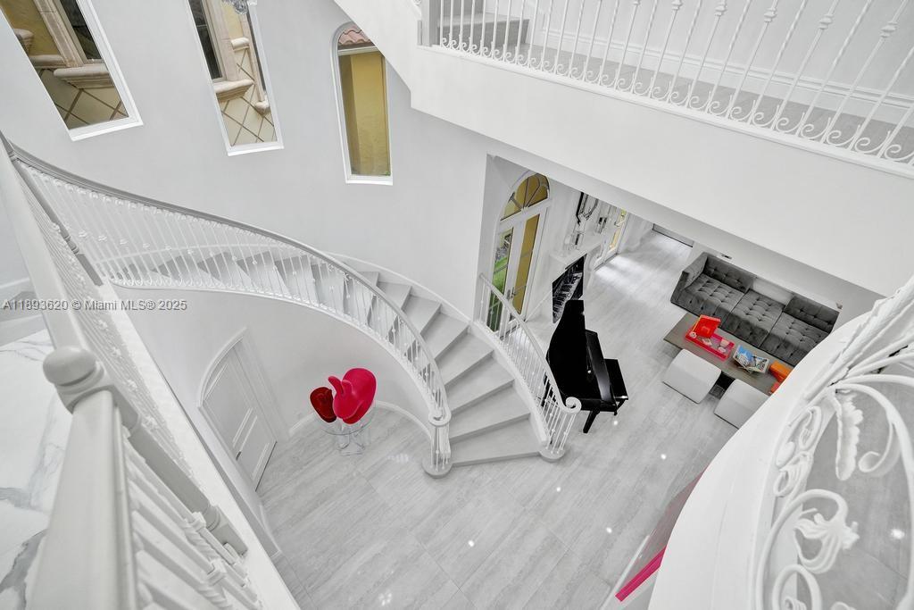 1516 Island Blvd Aventura, FL 33160