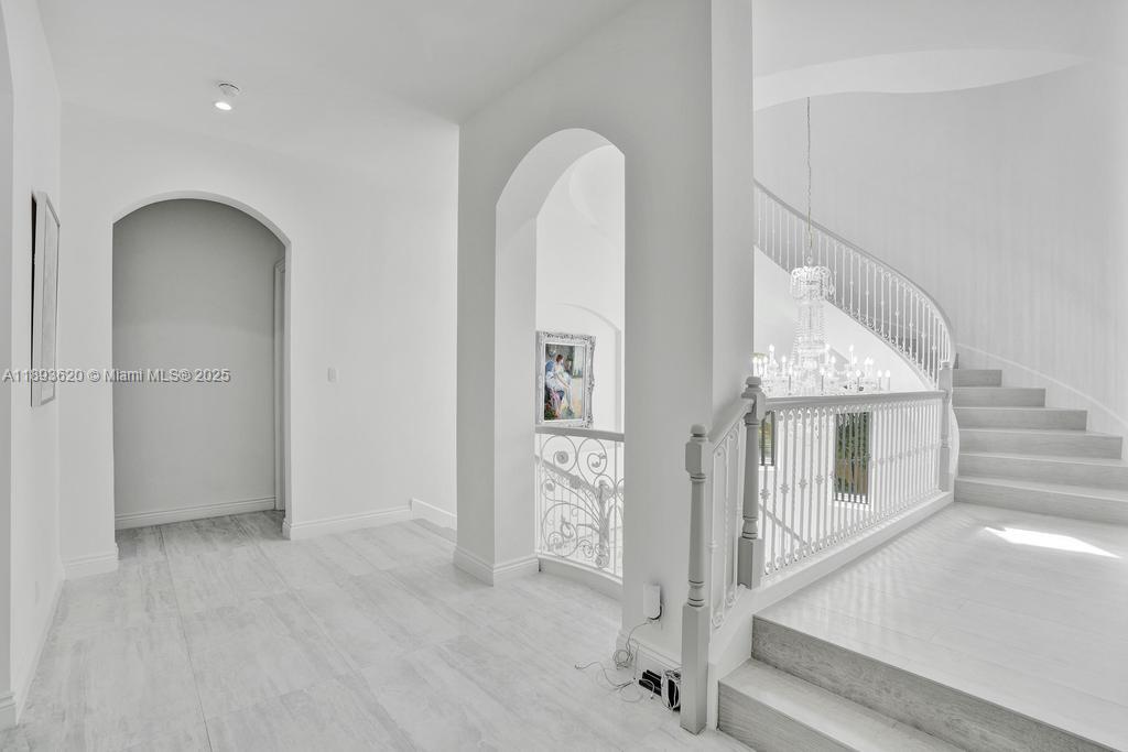 1516 Island Blvd Aventura, FL 33160