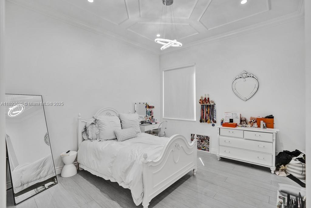 1516 Island Blvd Aventura, FL 33160