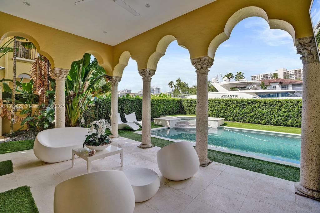 1516 Island Blvd Aventura, FL 33160