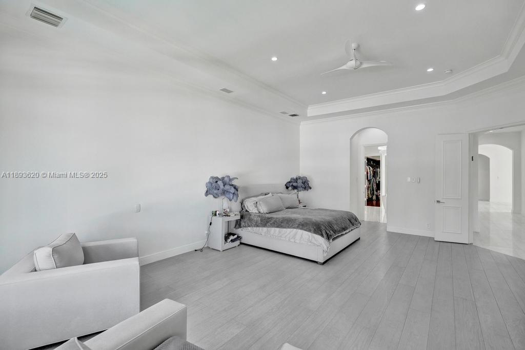 1516 Island Blvd Aventura, FL 33160