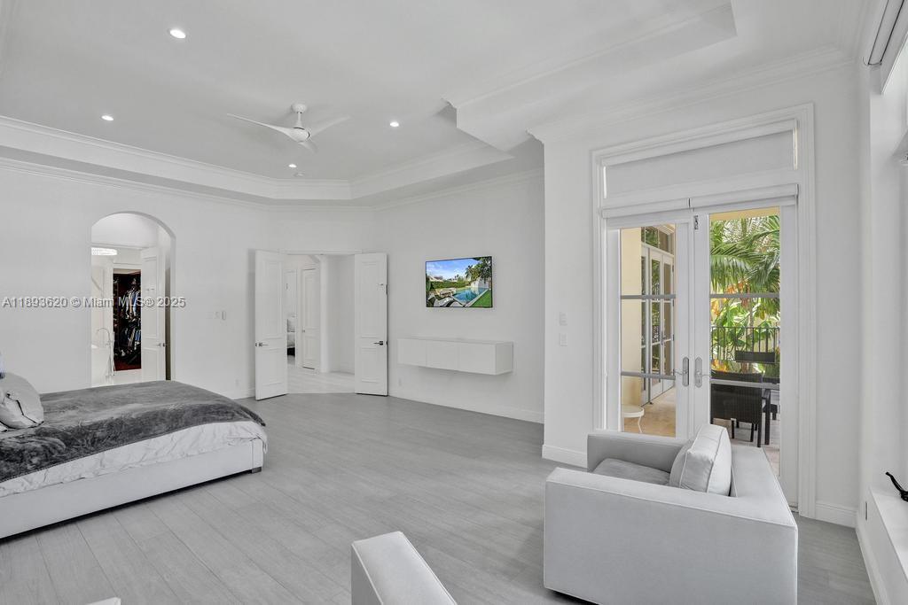 1516 Island Blvd Aventura, FL 33160