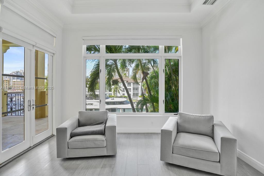 1516 Island Blvd Aventura, FL 33160