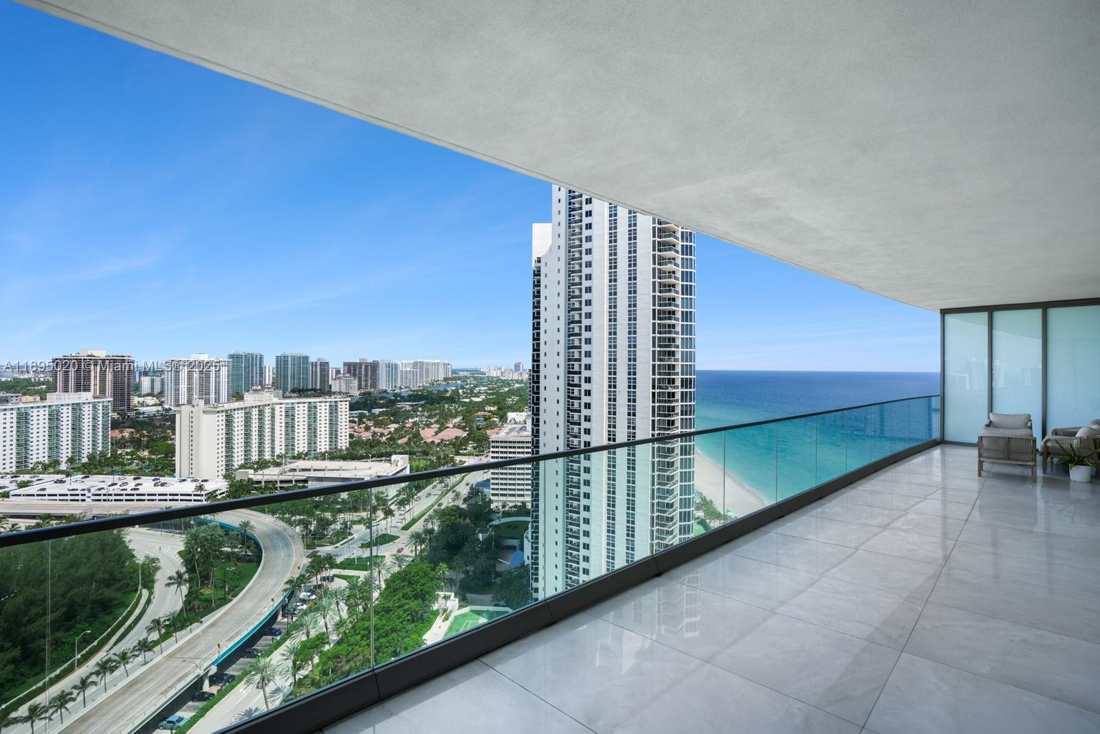 image Armani Casa37