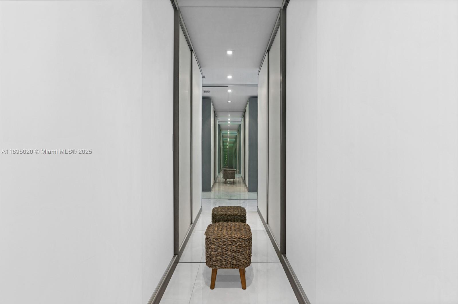 image Armani Casa41