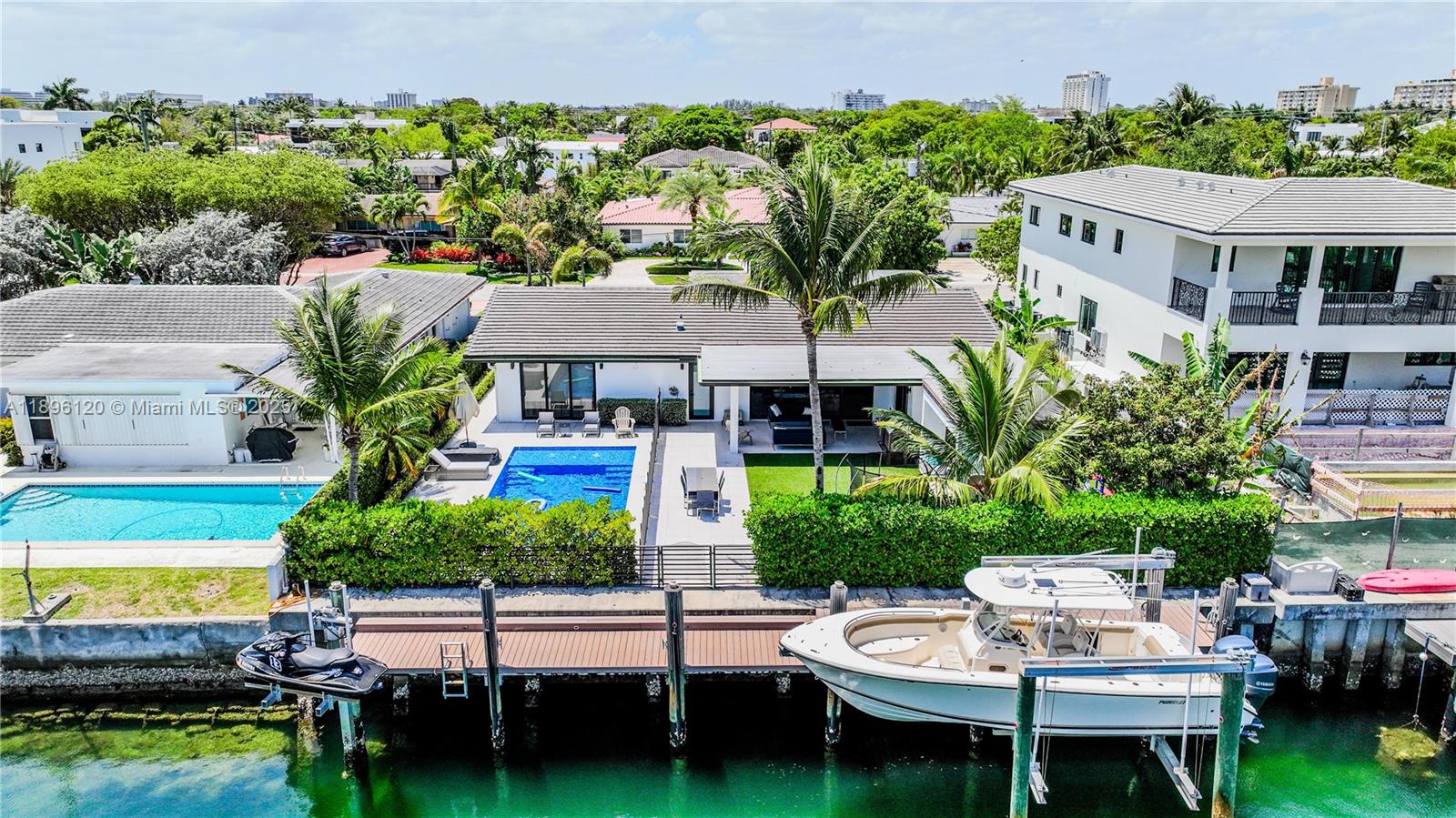 12855 Maple Rd North Miami, FL 33181