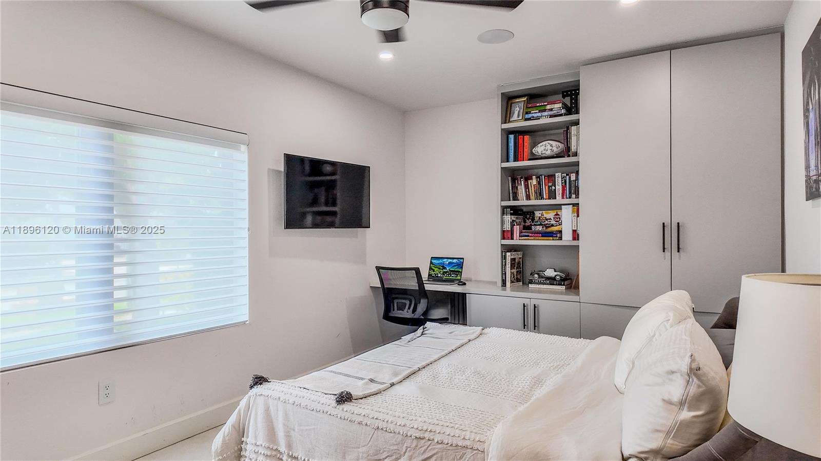 12855 Maple Rd North Miami, FL 33181