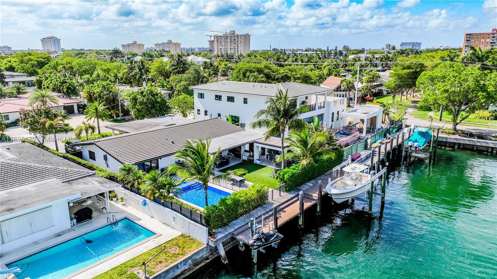 12855 Maple Rd North Miami, FL 33181