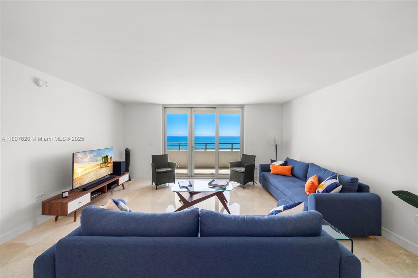 5555 Collins Ave #14E