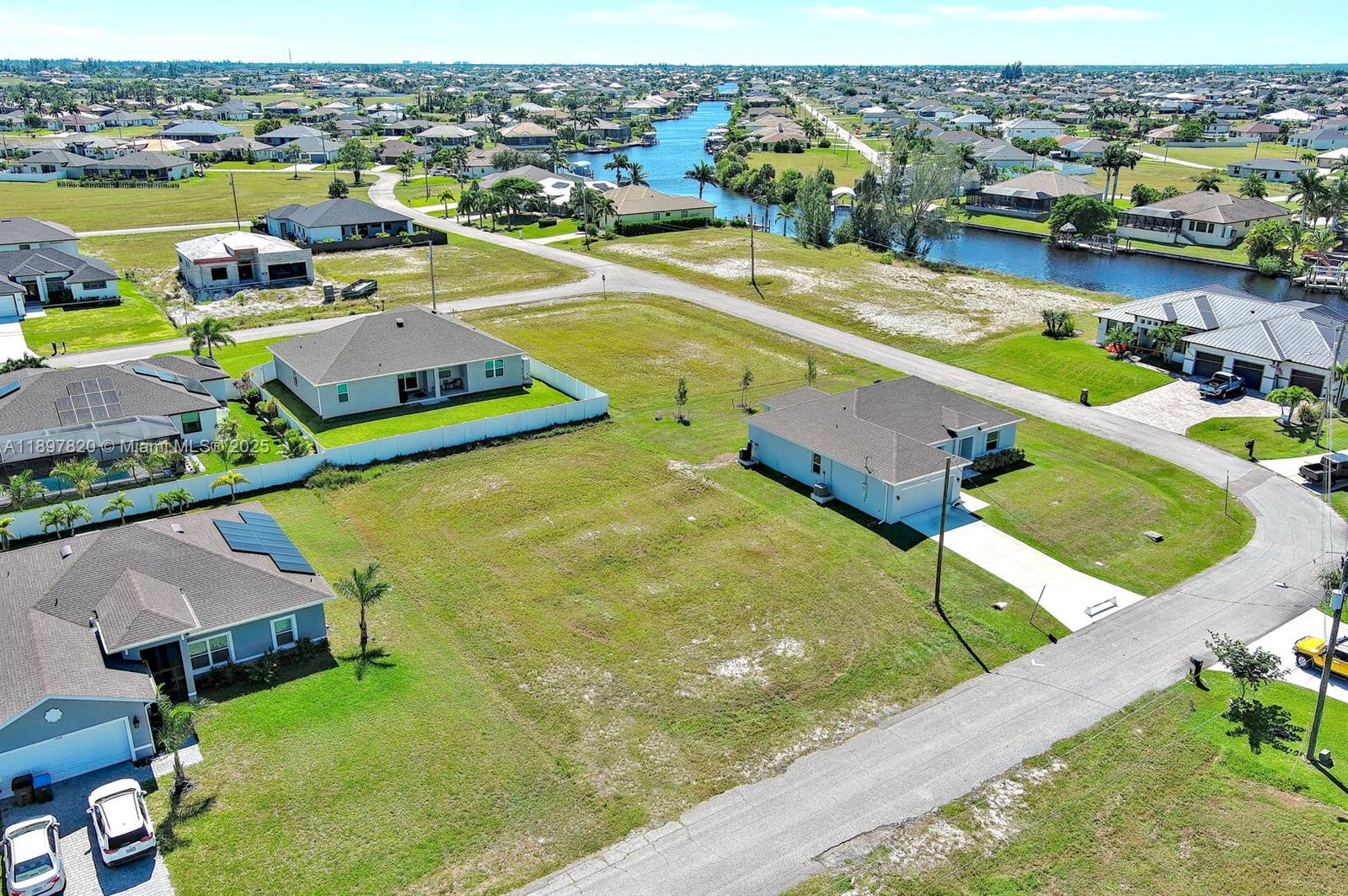 3548 NW 21st Ter Cape Coral, FL 33993