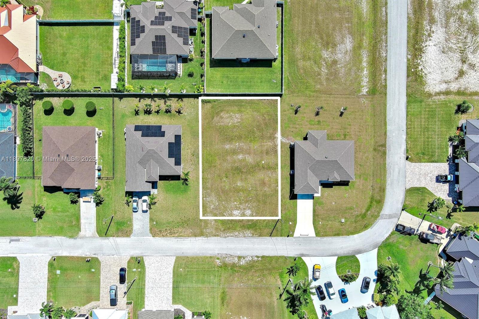 3548 NW 21st Ter Cape Coral, FL 33993