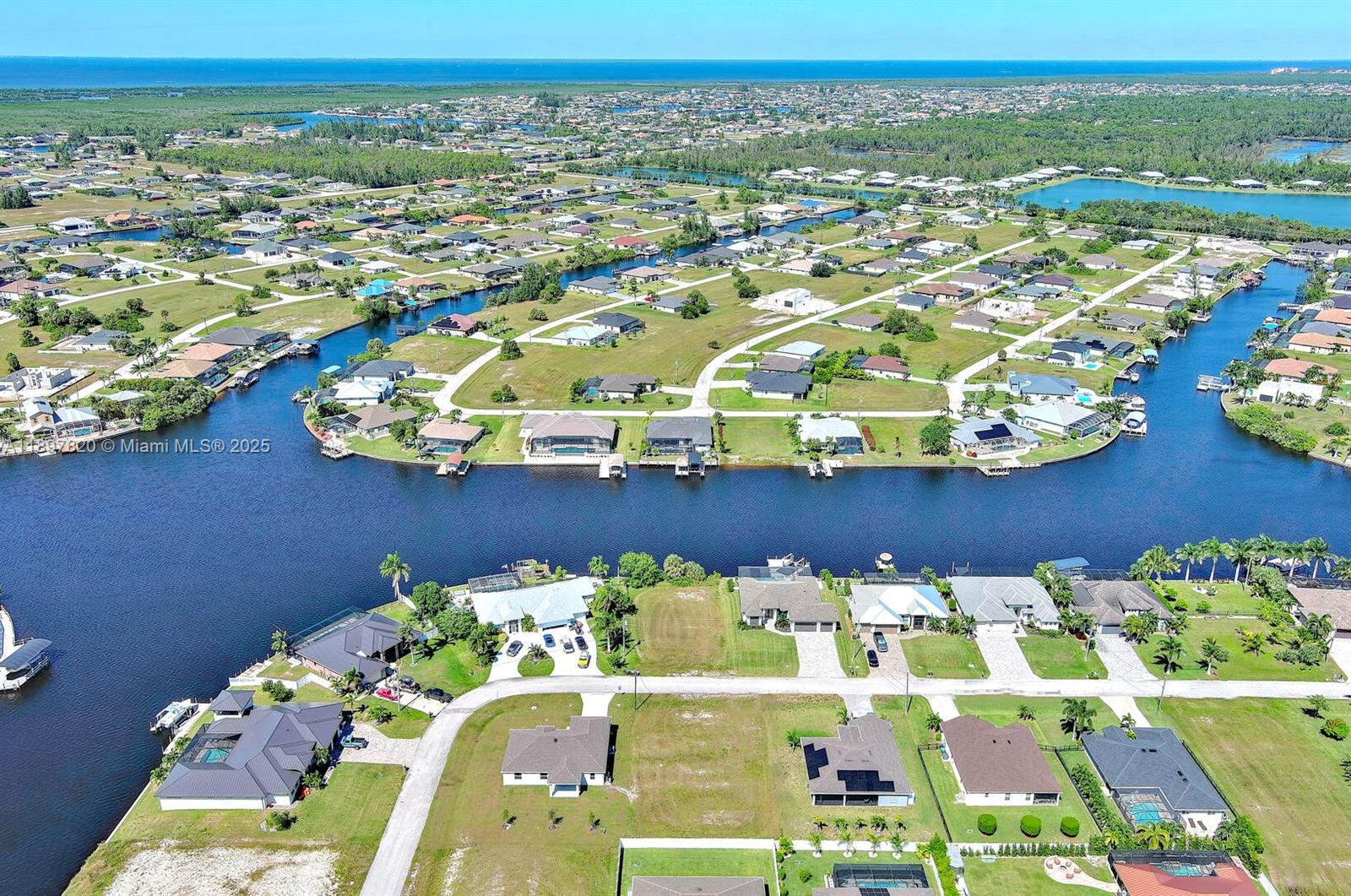 3548 NW 21st Ter Cape Coral, FL 33993