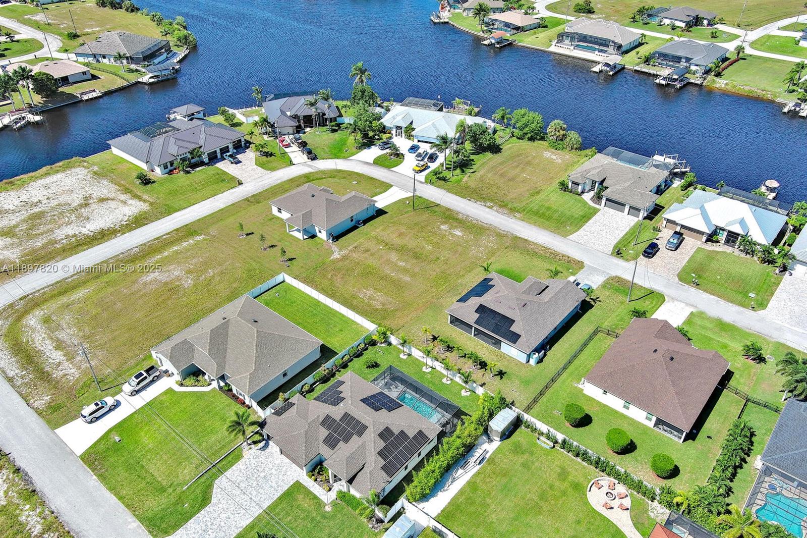 3548 NW 21st Ter Cape Coral, FL 33993