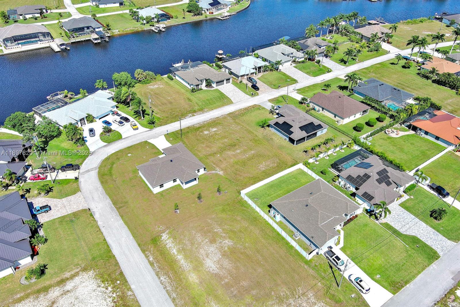 3548 NW 21st Ter Cape Coral, FL 33993