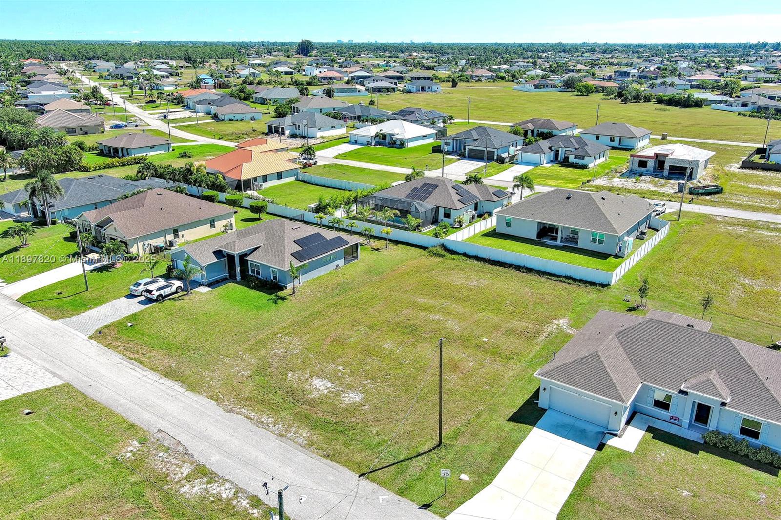 3548 NW 21st Ter Cape Coral, FL 33993