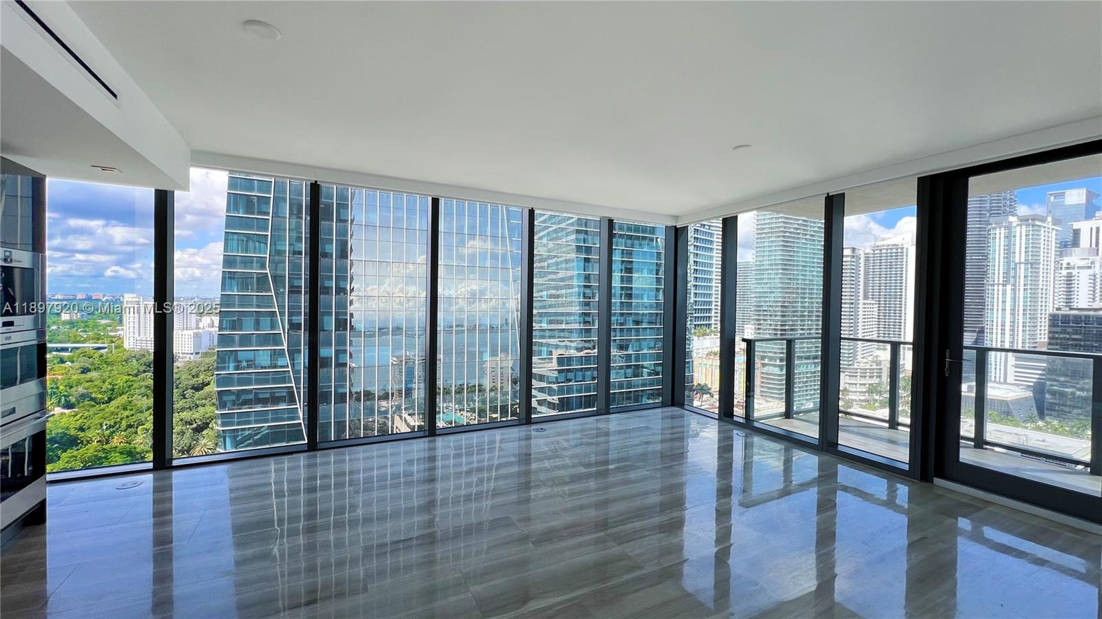 1451 Brickell Ave #2406