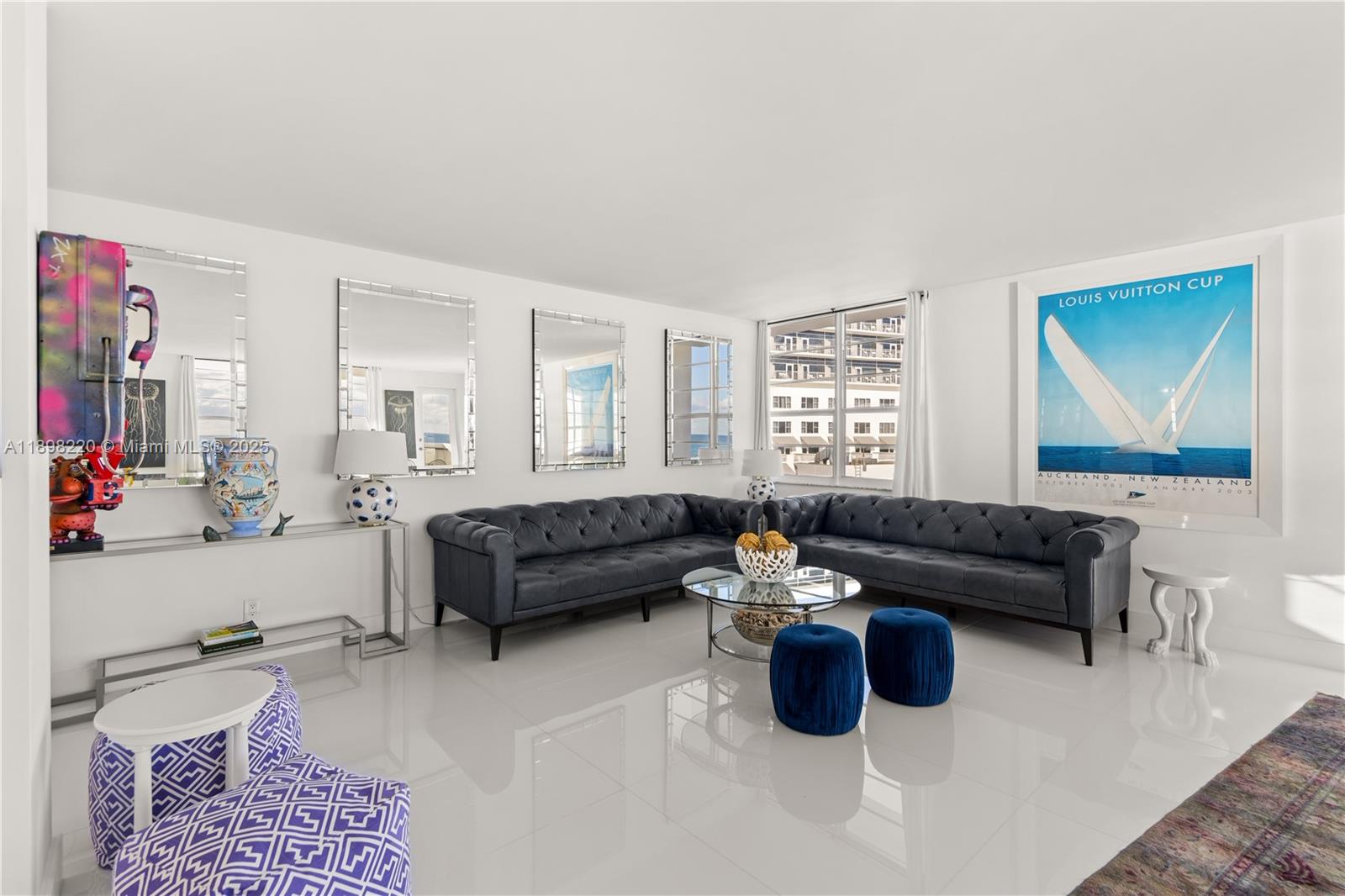 image The Decoplage Condominium11