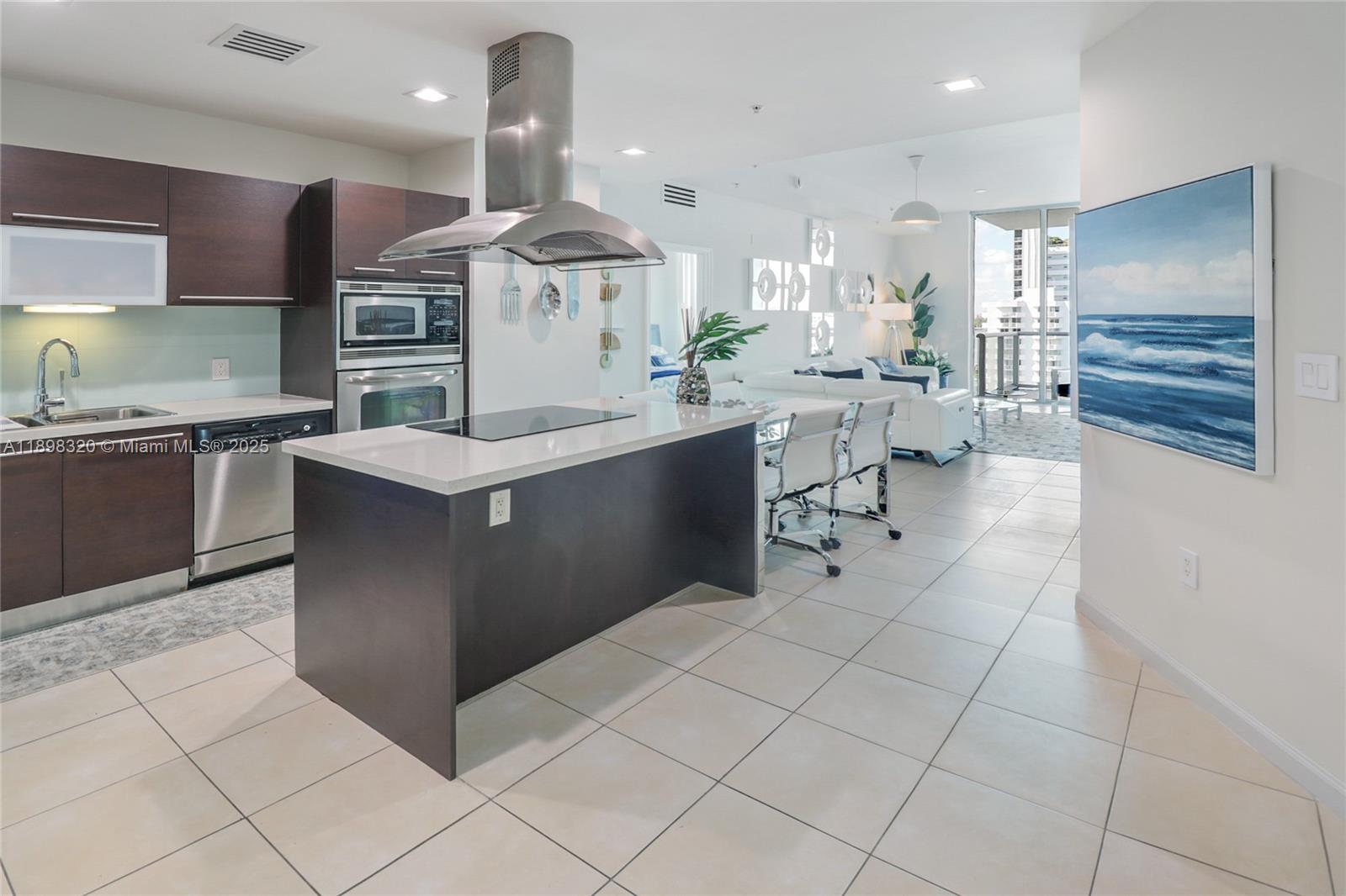 7928 East Drive East Dr #1002