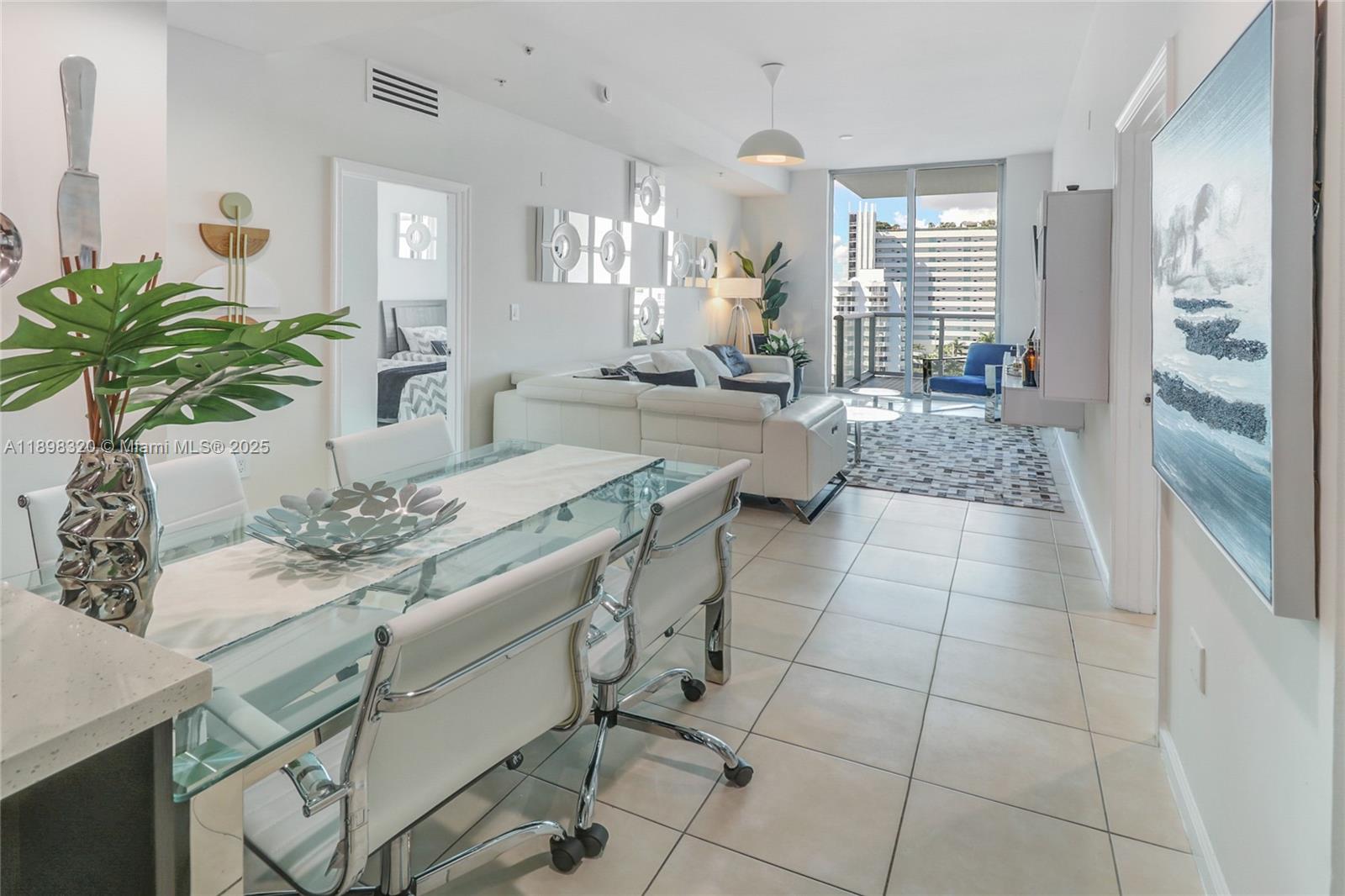 image Eloquence On The Bay1