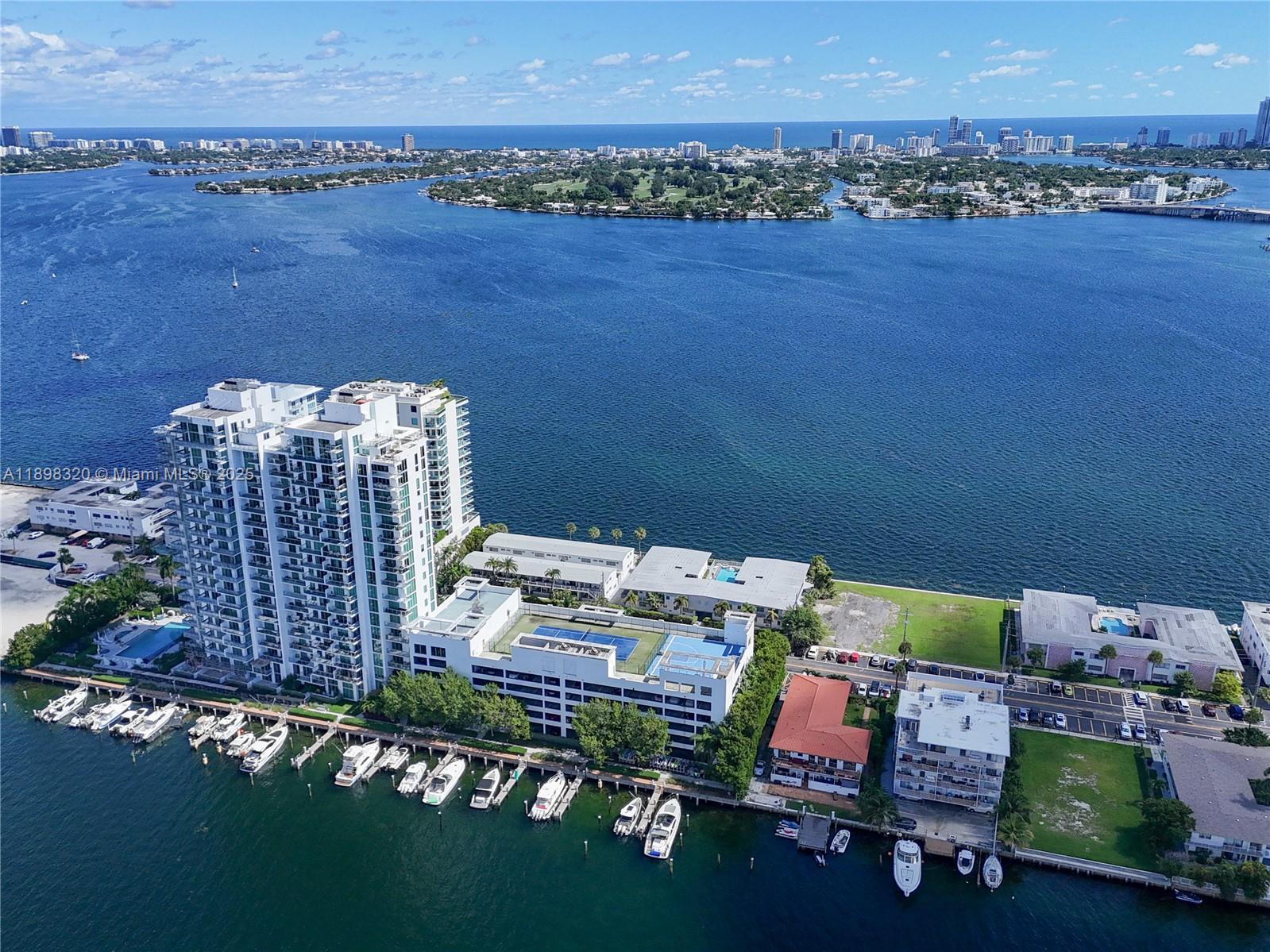 image Eloquence On The Bay40