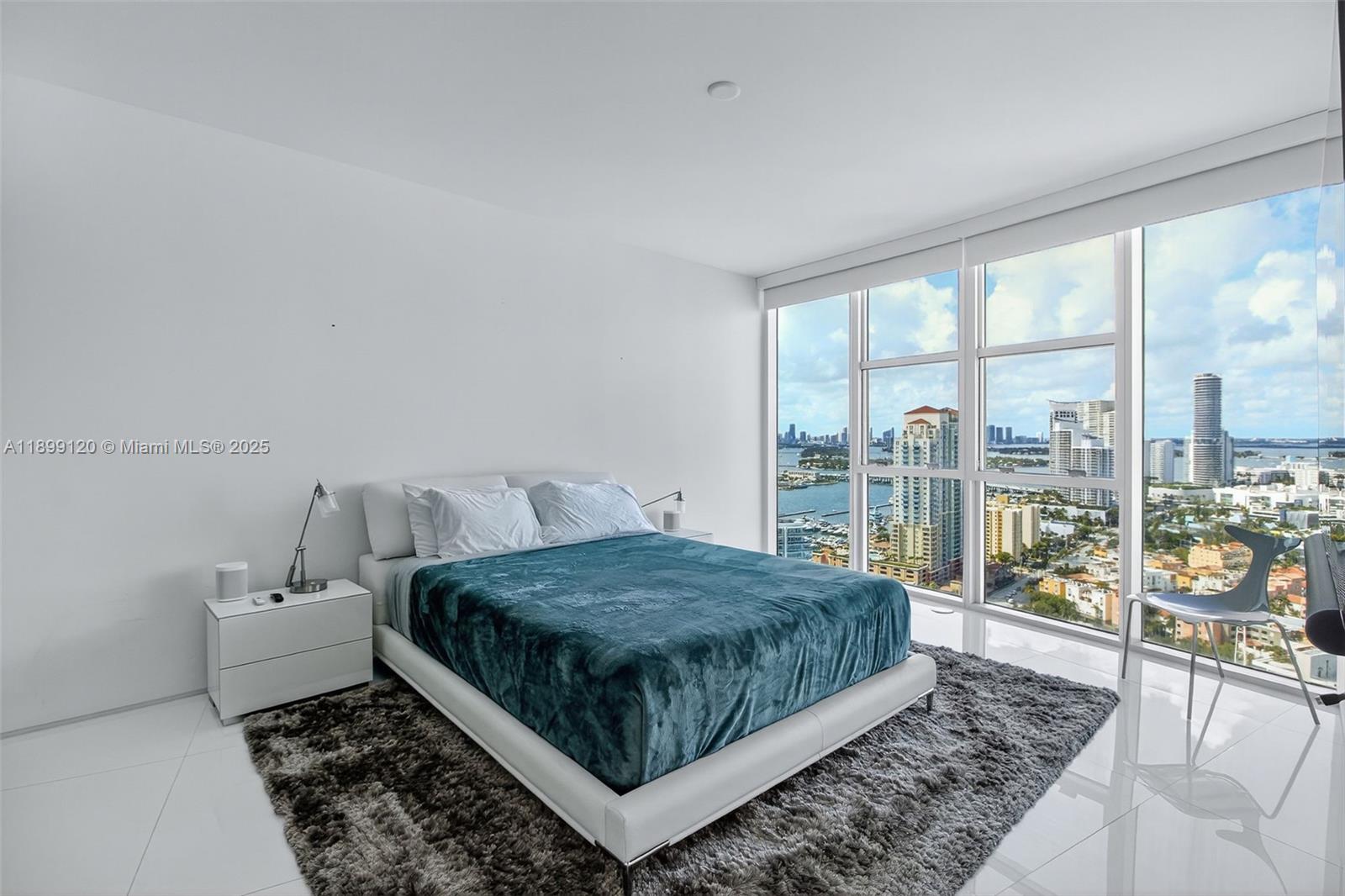 image Portofino Towers31