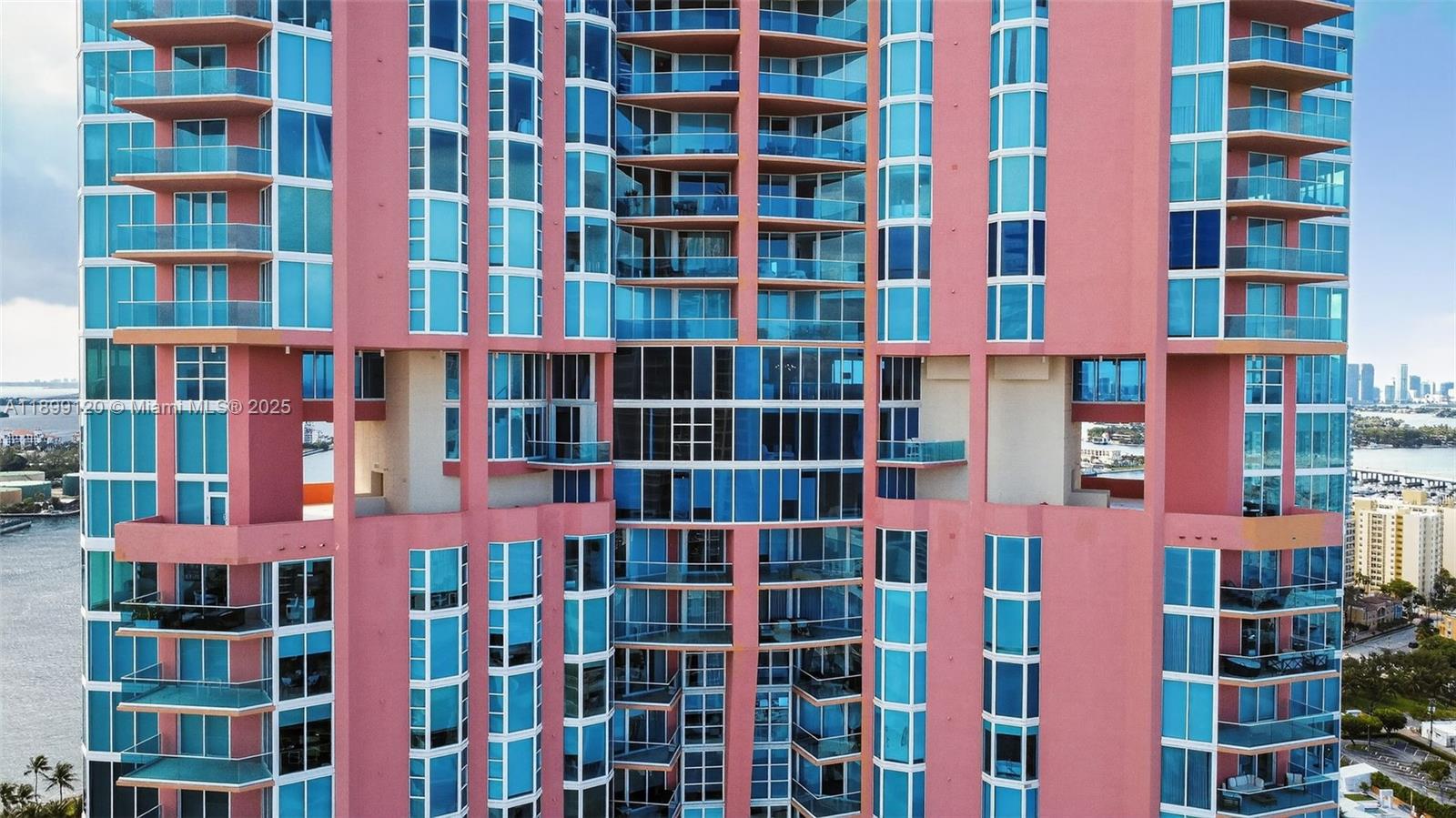 image Portofino Towers49