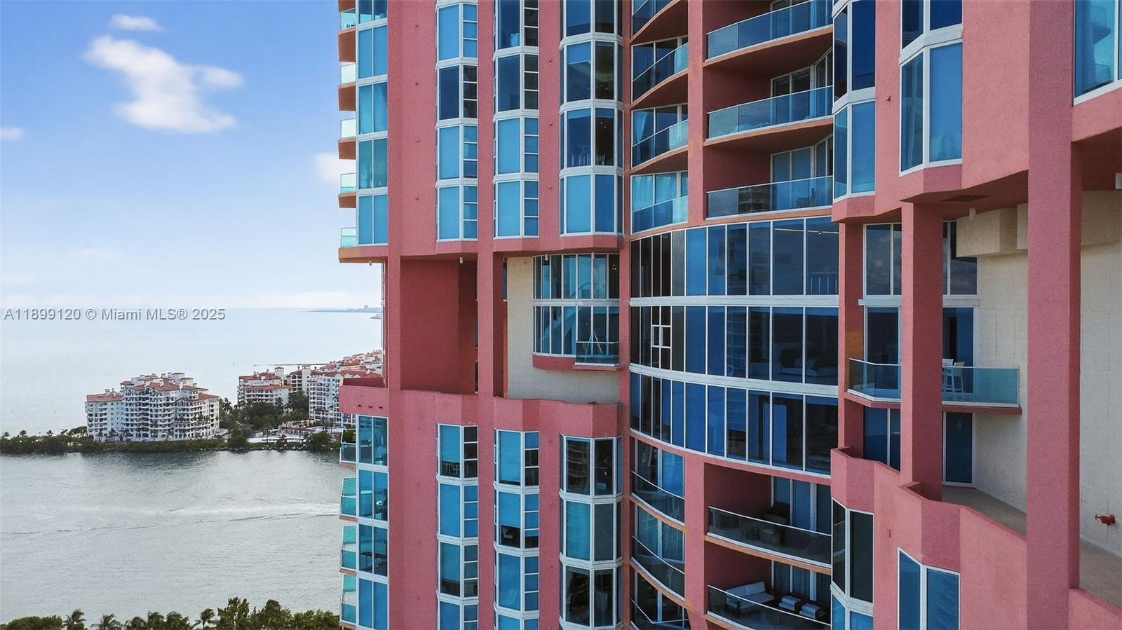 image Portofino Towers50