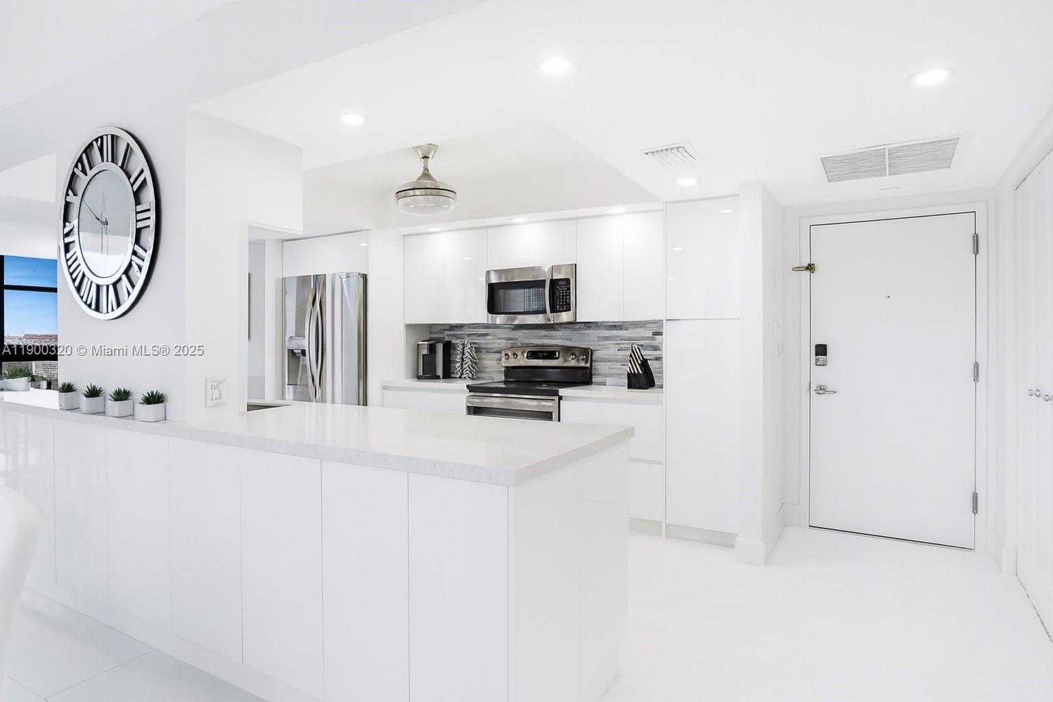 2017 S Ocean Dr #1510