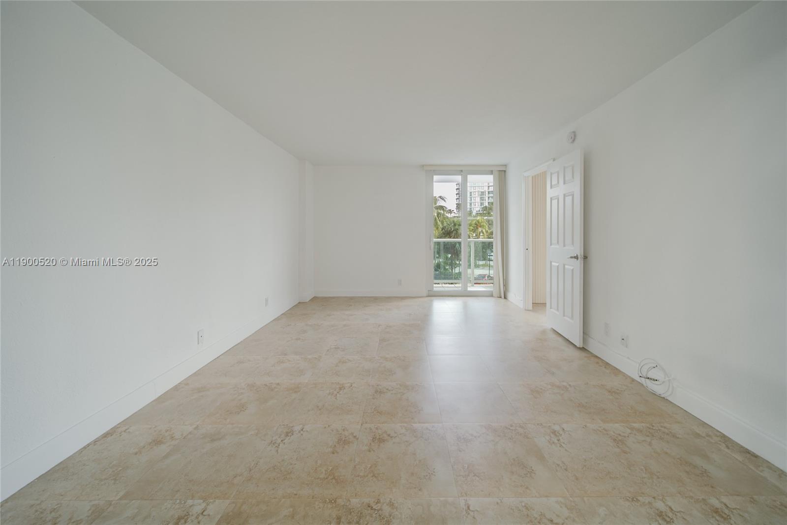 image Arlen House East Condomin6