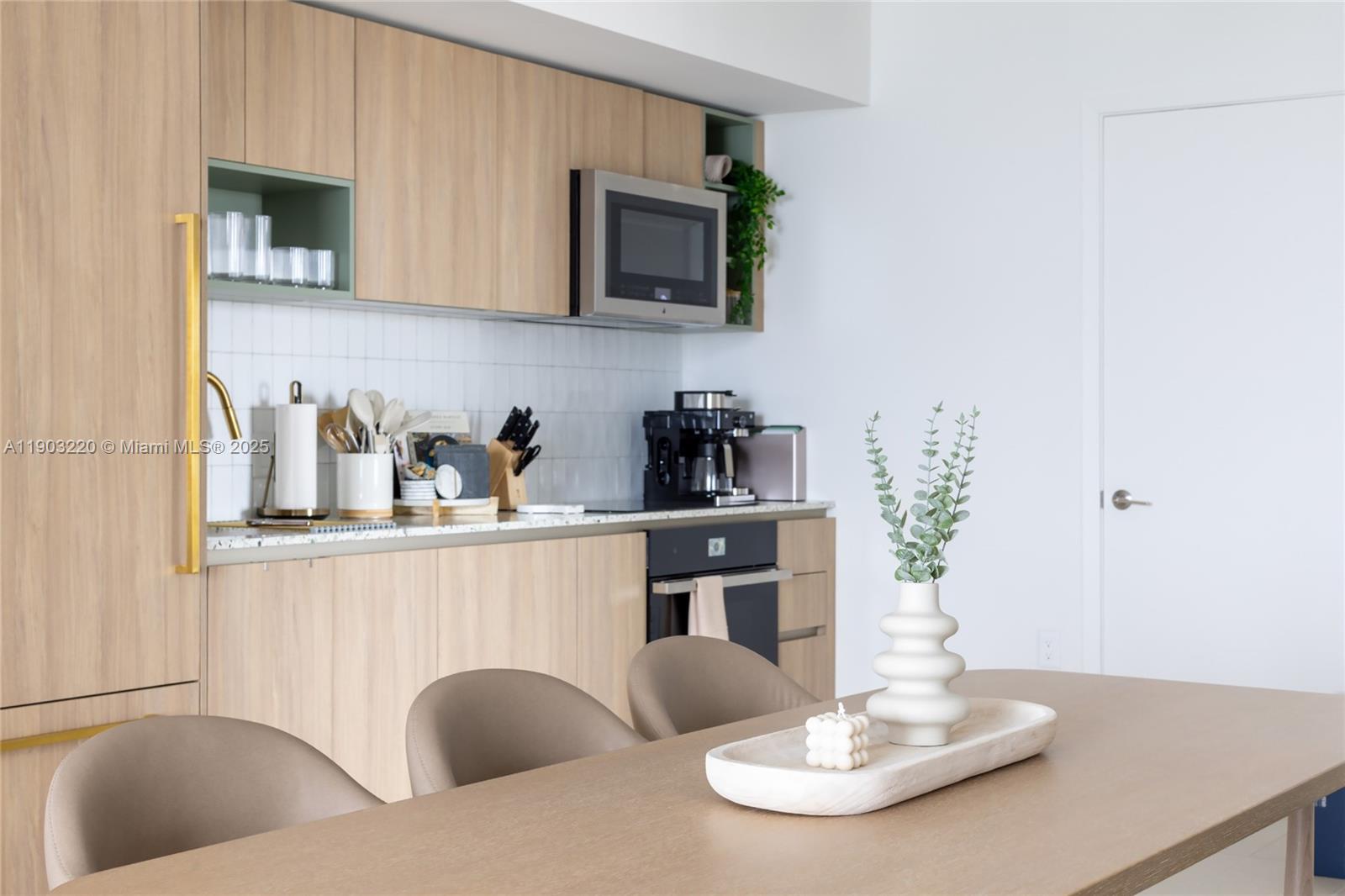 image Gale / Natiivo17