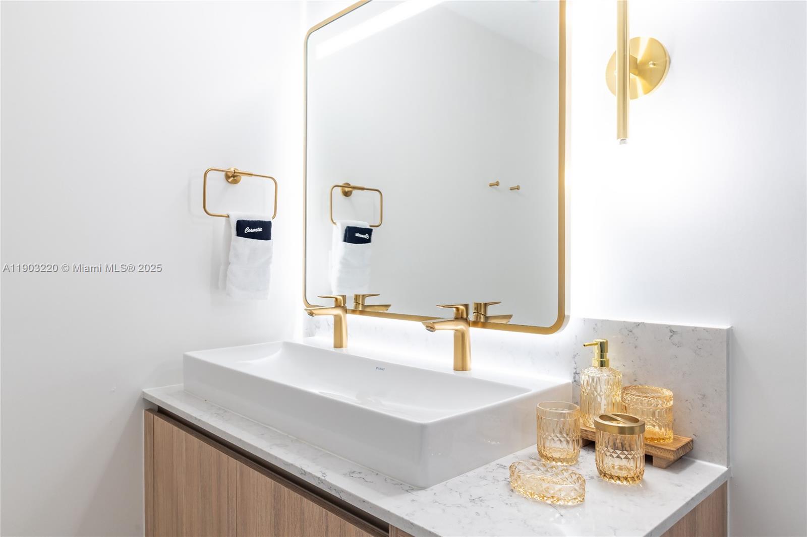 image Gale / Natiivo26