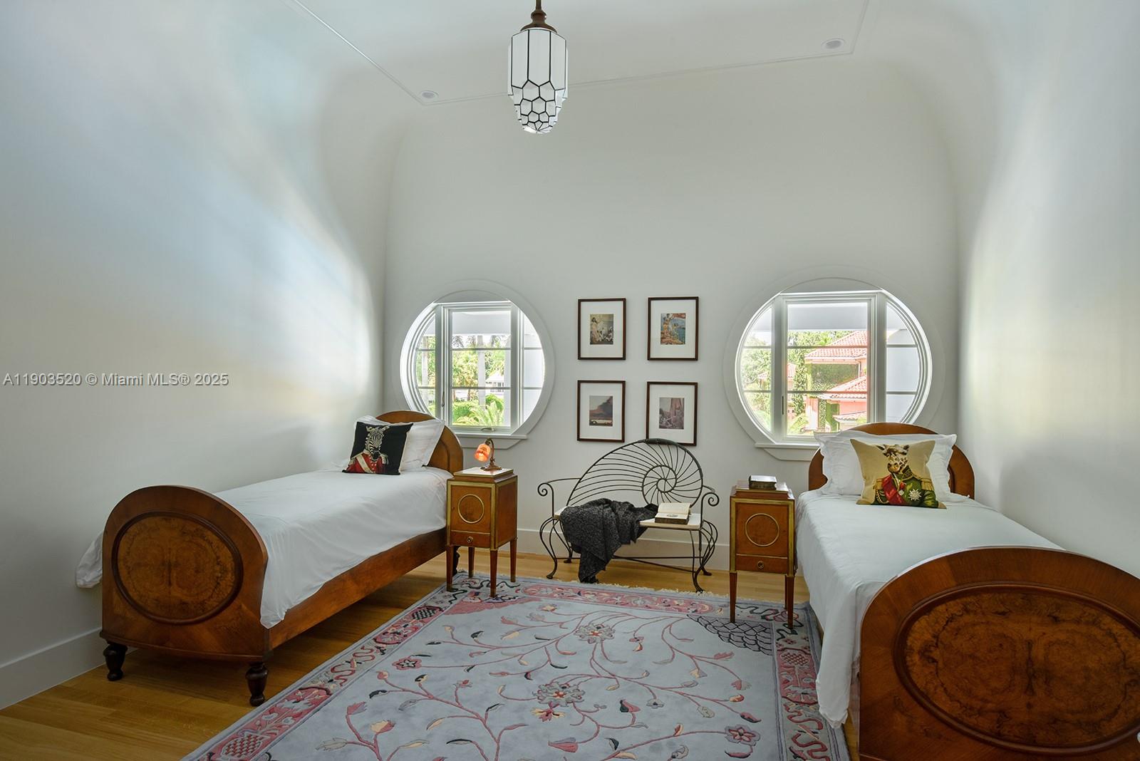 5771 SW 94th St Pinecrest, FL 33156