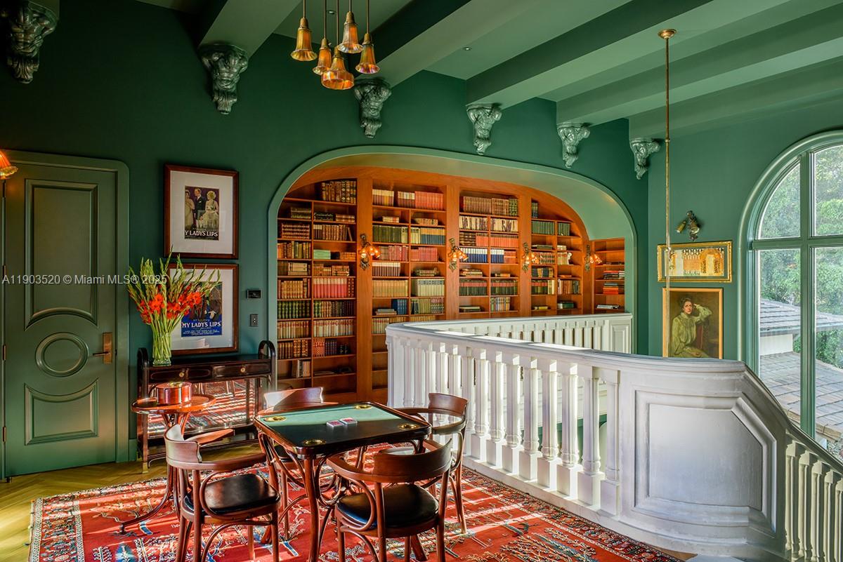 5771 SW 94th St Pinecrest, FL 33156