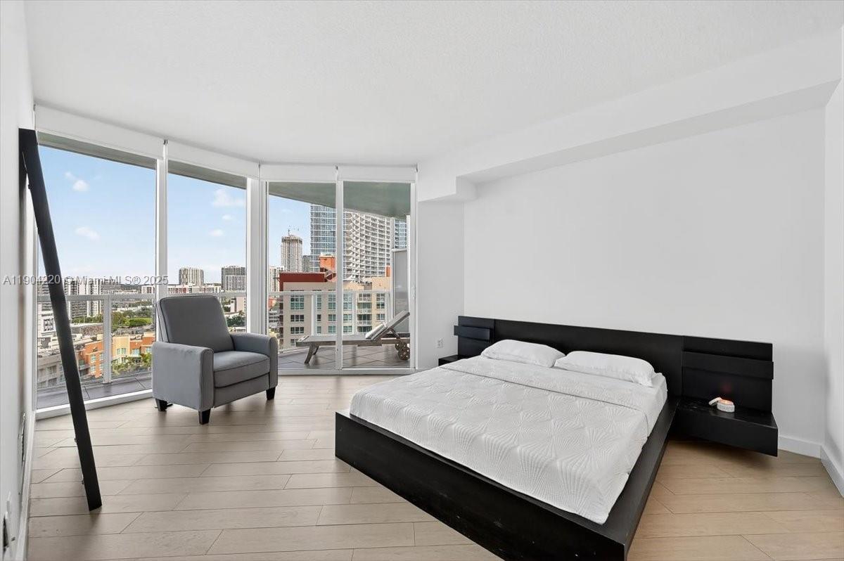 image Quantum On The Bay Condo21