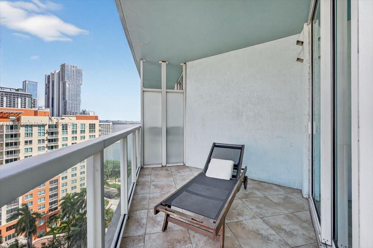 image Quantum On The Bay Condo38